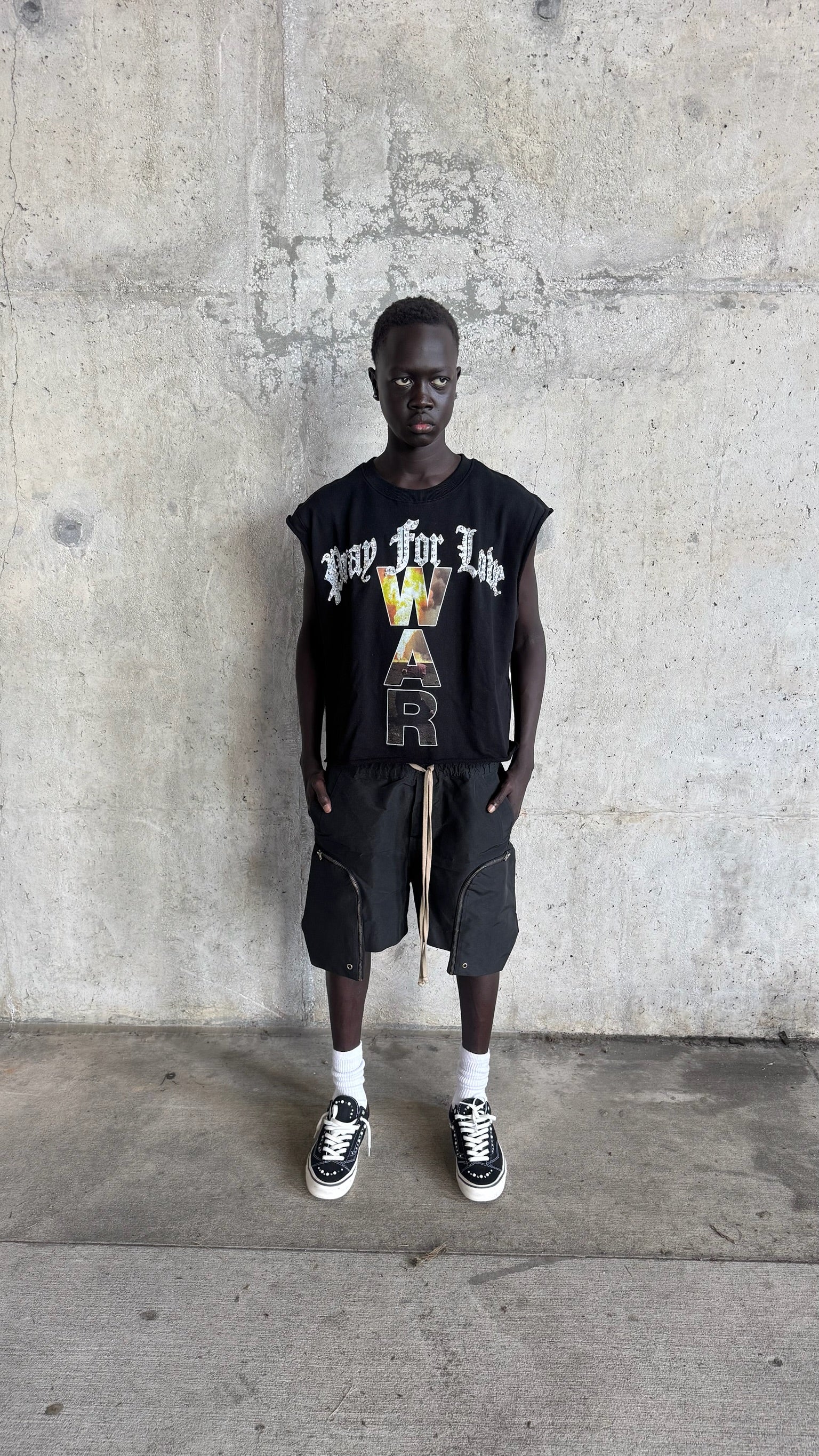 ‘WON THE WAR’ Black Sleeveless Tee